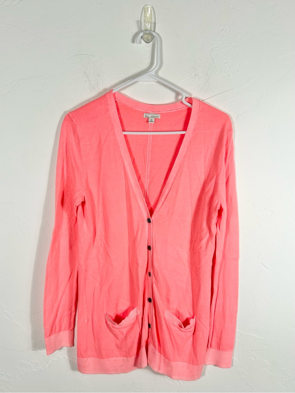 GAP Coral Neon Pink V-Neck Boyfriend Cardigan Sweater Pockets